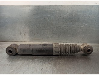 Recambio de amortiguador trasero derecho para citroën saxo 1.5 diesel referencia OEM IAM 5206F8  