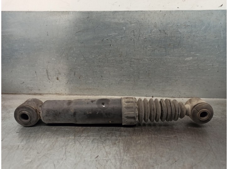 Recambio de amortiguador trasero derecho para citroën saxo 1.5 diesel referencia OEM IAM 5206F8 