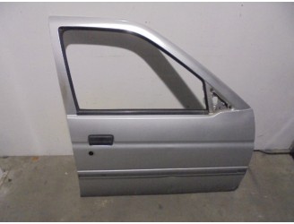 Recambio de puerta delantera derecha para ford orion celebration referencia OEM IAM 6871073 GRIS 4 PUERTAS