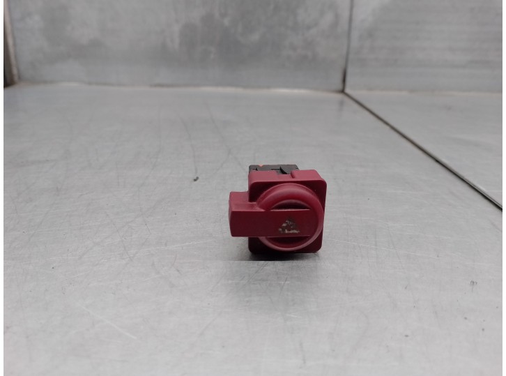 Replacement warning switch for Citroën C4 Sedan 1.6 16V HDi OEM IAM reference 96480877KR 