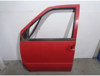 Recambio de puerta delantera izquierda para nissan vanette cargo 2.3 diesel referencia OEM IAM 801017C932 ROJA 5 PUERTAS
