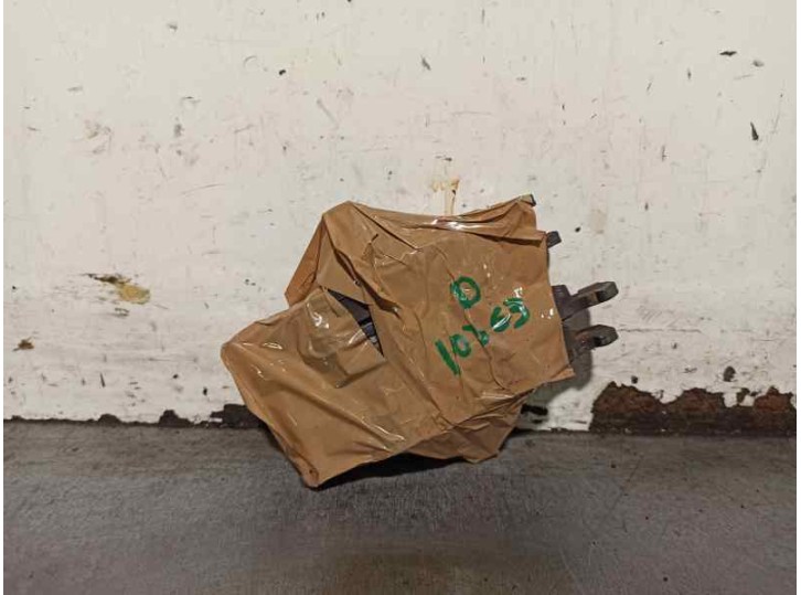 Recambio de pastillas de freno para ford fiesta berlina 1.3 cat referencia OEM IAM 1064762  