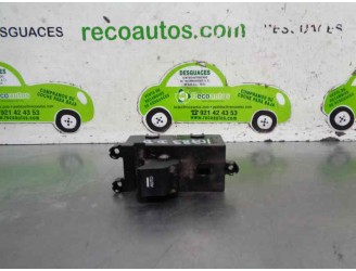 Recambio de mando elevalunas delantero derecho para hyundai i40 1.7 crdi cat referencia OEM IAM 935763Z000 