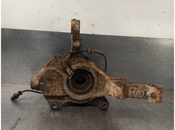 Replacement front left steering knuckle for Renault Espace IV (JK0) Dynamique OEM IAM reference 8200320889 
