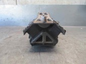 Replacement left engine mount for Volkswagen Crafter closed box 2.0 TDI OEM IAM reference 2E0199379K 