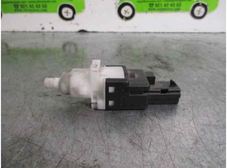 Replacement switch for Alfa Romeo GT (125) 1.9 JTD (M) 16V cat OEM IAM reference 46840510 10295 