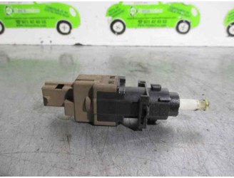 Switch replacement part for Alfa Romeo GT (125) 1.9 JTD (M) 16V CAT OEM IAM reference 46840511 10298 