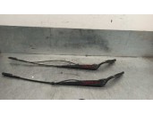 Recambio de brazo limpia delantero derecho para volkswagen crafter caja cerrada 2.0 tdi referencia OEM IAM 9062600098  