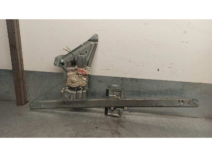 Recambio de elevalunas delantero izquierdo para volkswagen crafter caja cerrada 2.0 tdi referencia OEM IAM A9067200046 2 PINES 5