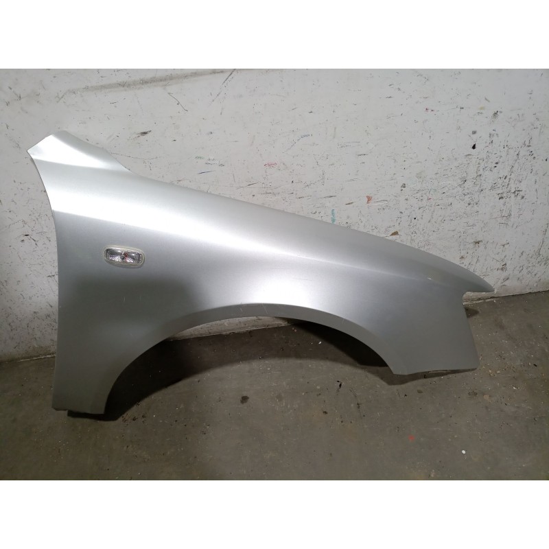 Recambio de aleta delantera derecha para hyundai sonata v (nf) 2.0 crdi referencia OEM IAM 663203K200 663203K200 