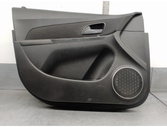 Recambio de guarnecido puerta delantera izquierda para chevrolet cruze 1.6 cat referencia OEM IAM 95184270  5 PUERTAS