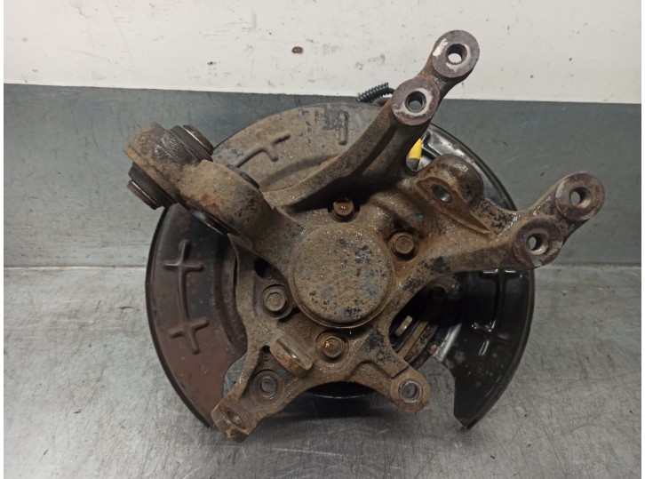 Replacement rear right stub axle for Kia Carens (UN) 2.0 CRDi OEM IAM reference 527201D010 