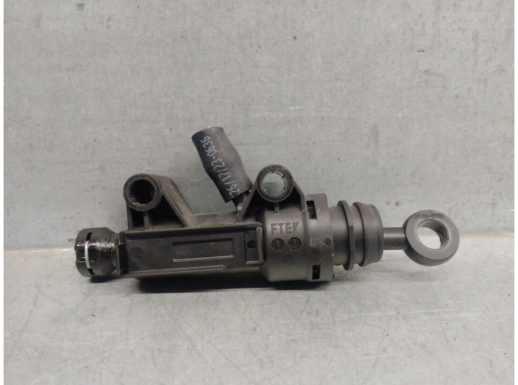 Recambio de bombin embrague para bmw x1 (f48) sdrive 16 d referencia OEM IAM 13670610 21526865168 