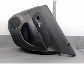 Recambio de guarnecido puerta trasera derecha para chevrolet cruze 1.6 cat referencia OEM IAM 95184687  5 PUERTAS