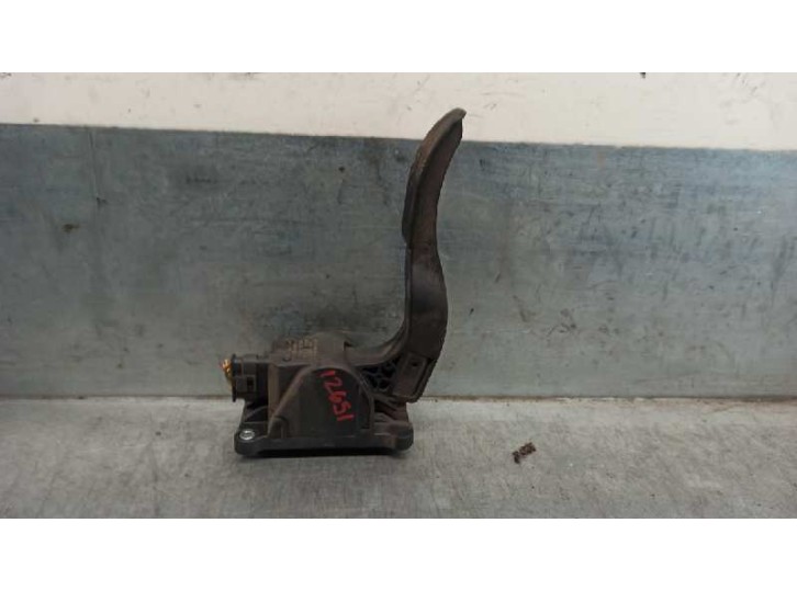 Recambio de potenciometro pedal para volkswagen crafter caja cerrada 2.0 tdi referencia OEM IAM A9063000304 0280755025 BOSCH