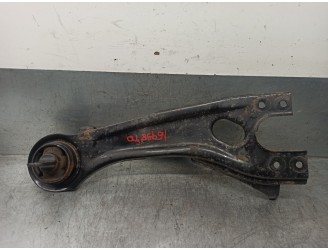 Recambio de brazo suspension inferior trasero derecho para kia carens (un) 2.0 crdi referencia OEM IAM 552801D000  