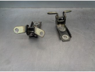 Recambio de bisagra puerta para chevrolet cruze 1.8 cat referencia OEM IAM 