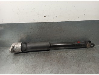 Recambio de amortiguador trasero derecho para kia carens (un) 2.0 crdi referencia OEM IAM 553111D020  