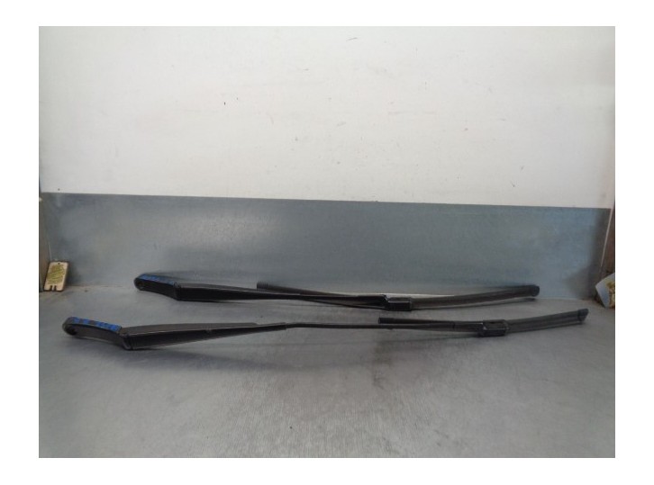 Recambio de brazo limpia delantero derecho para seat mii (kf1) 1.0 referencia OEM IAM 1S1955410 