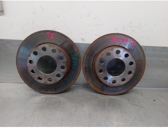 Recambio de disco freno trasero para audi a4 avant (8ed) 2.0 tdi referencia OEM IAM 8E0615601P 