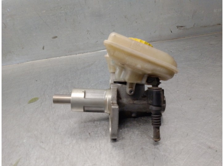 Recambio de bomba freno para audi a4 avant (8ed) 2.0 tdi referencia OEM IAM 8E0611301E 320670094 LUCAS