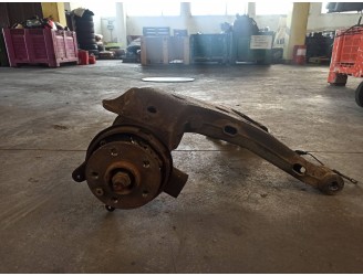 Recambio de mangueta trasera izquierda para mercedes-benz clase v (w638) 2.3 turbodiesel cat referencia OEM IAM   CESTA 3B