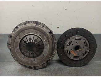 Recambio de kit embrague para mercedes-benz clase c (w202) berlina 2.2 cdi 16v cat referencia OEM IAM A0002522211 3082307531 SAC