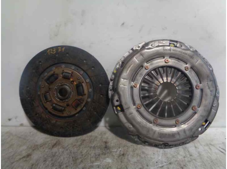 Recambio de kit embrague para hyundai matrix (fc) 1.5 crdi cat referencia OEM IAM 3000950626  SACHS