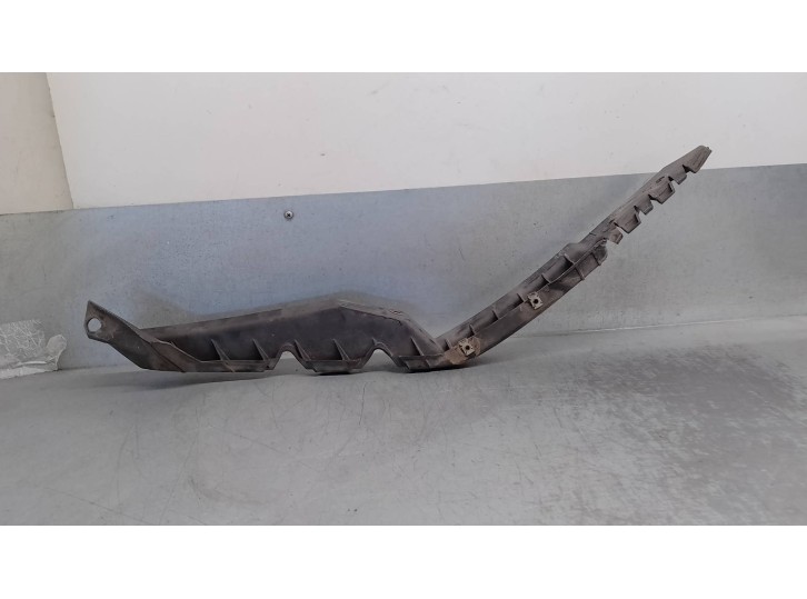 Recambio de molduras delanteras para skoda octavia berlina (1z3) 2.0 tdi referencia OEM IAM 1Z0807183A  