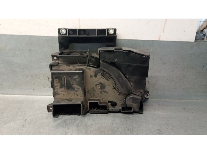 Recambio de caja reles / fusibles para porsche cayenne (9pa) 3.2 referencia OEM IAM 7L0937555A 7L0937555A 