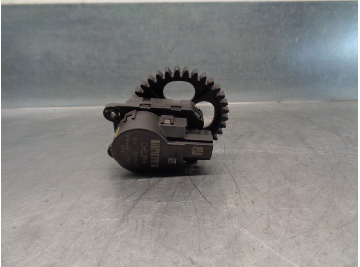 Recambio de motor calefaccion para chevrolet cruze 1.8 cat referencia OEM IAM 52437251  