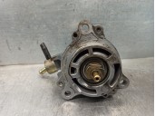Recambio de depresor freno / bomba vacio para mazda 323 berlina f/s (bj) 2.0 turbodiesel referencia OEM IAM RF2A18G00A 