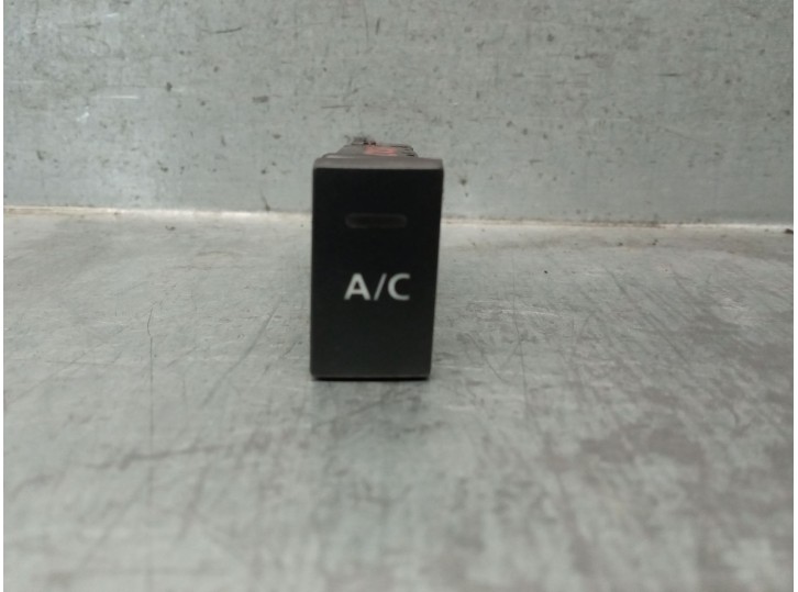 Recambio de interruptor para land rover freelander i (l314) 2.0 td4 4x4 referencia OEM IAM YUG500300PUY 