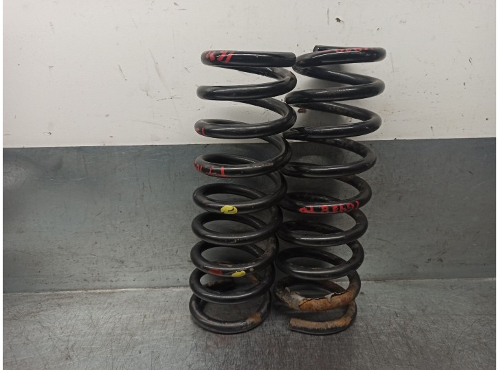 Recambio de muelle amortiguacion para kia carens (un) 2.0 crdi referencia OEM IAM 553501D100 