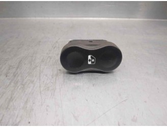 Recambio de mando elevalunas delantero izquierdo para dacia duster 1.5 dci diesel fap cat referencia OEM IAM 602227 5 PUERTAS