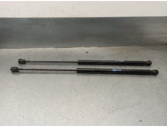 Replacement boot / tailgate struts for Ford Focus C-MAX (CAP) 1.6 16V CAT OEM IAM reference 3M51R406A10AB 3M51R406A1