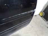 Recambio de puerta delantera derecha para kia magentis 2.0 crdi referencia OEM IAM 760042G010 NEGRA 4 PUERTAS
