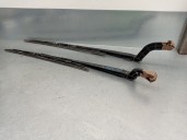 Recambio de brazo limpia delantero derecho para land rover discovery v6 td edition 60 yrs referencia OEM IAM 