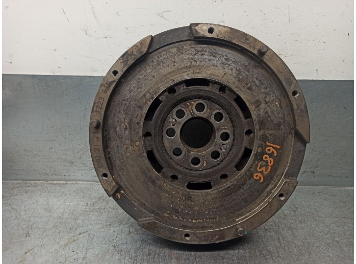 Recambio de volante motor para bmw serie 3 berlina (e46) 2.0 24v referencia OEM IAM 21211223610 