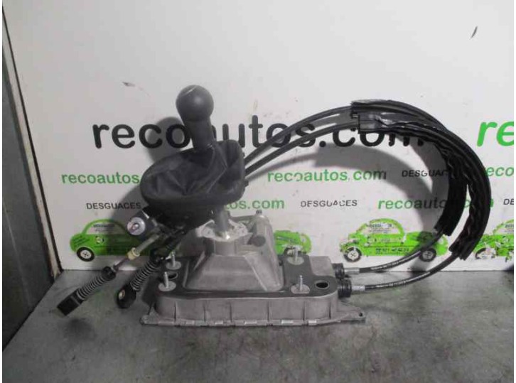 Recambio de palanca cambio para seat leon (1p1) 1.2 tsi referencia OEM IAM 5K0711049C 49121P1642083 