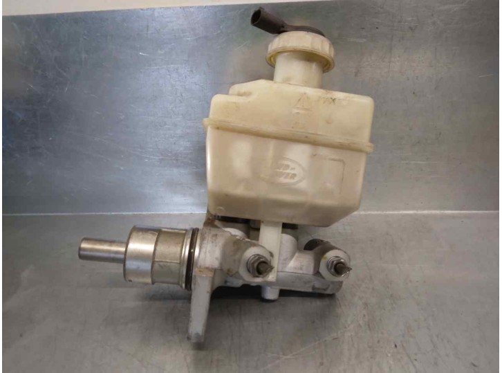 Recambio de bomba freno para land rover discovery v6 td edition 60 yrs referencia OEM IAM SJJ500030 