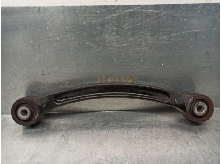 Recambio de brazo suspension superior trasero izquierdo para ssangyong rodius 2.7 turbodiesel cat referencia OEM IAM 4818086  