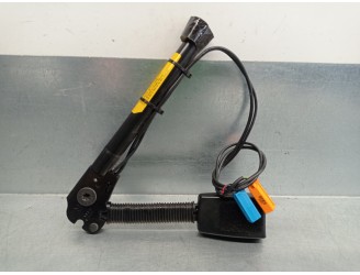 Recambio de pretensor airbag derecho para land rover discovery v6 td edition 60 yrs referencia OEM IAM 4 PINES 5 PUERTAS