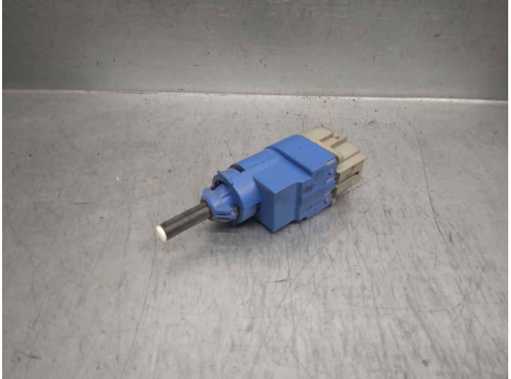 Recambio de interruptor para dacia duster 1.5 dci diesel fap cat referencia OEM IAM 253255192R 