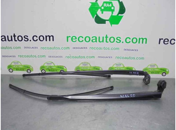 Recambio de brazo limpia delantero derecho para seat leon (1p1) 1.2 tsi referencia OEM IAM 1P0955409A  