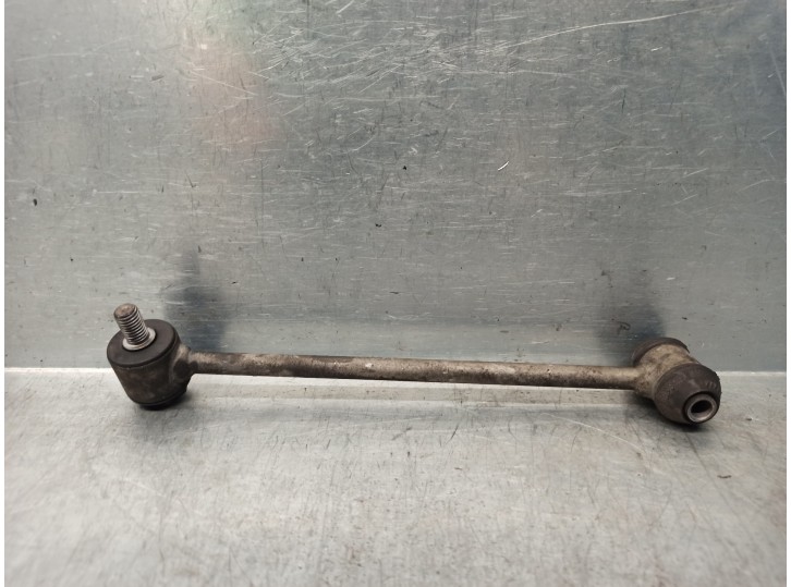 Recambio de tirante trasero izquierdo para mercedes-benz clase c (w204) coupe 2.1 cdi cat referencia OEM IAM A2043200589 