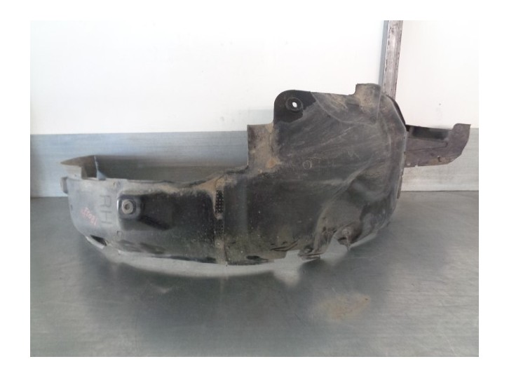 Recambio de paso rueda trasero izquierdo para kia magentis 2.0 crdi referencia OEM IAM 868252G000  CESTA 42 A