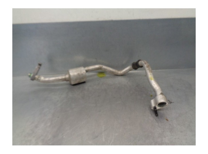 Replacement air conditioning pipes for Kia Magentis 2.0 CRDi OEM IAM reference 977752G501 