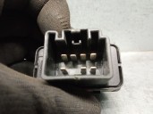 Replacement rear right window lift switch for Land Rover Freelander I (L314) 2.0 TD4 4x4 OEM IAM reference ELH500060PUY 