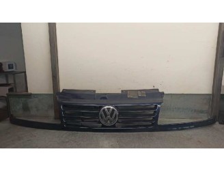 Replacement front grille for Volkswagen Sharan (7M8) 1.9 TDI OEM IAM reference 95VW8200AM 
